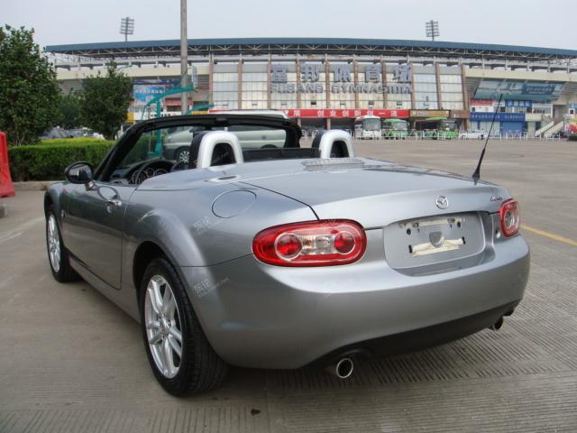 马自达mx5(敞篷跑车)  上牌时间: 2009年12月  交易报价
