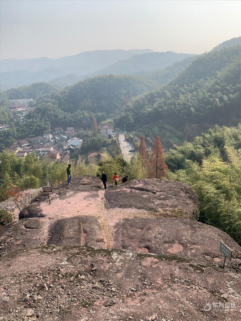 余姚裘岙村,狮子山红色风景区