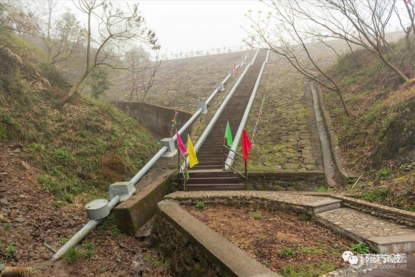 新生活家园精装一居室家具齐全拎包入住环境幽静位置优越