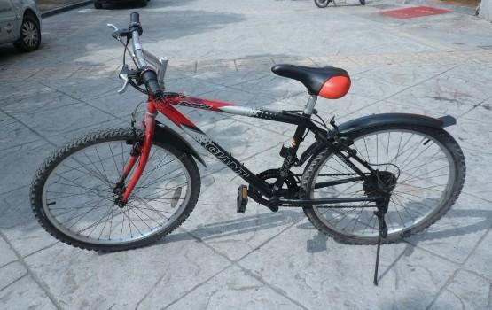 出售捷安特8新bora山地车