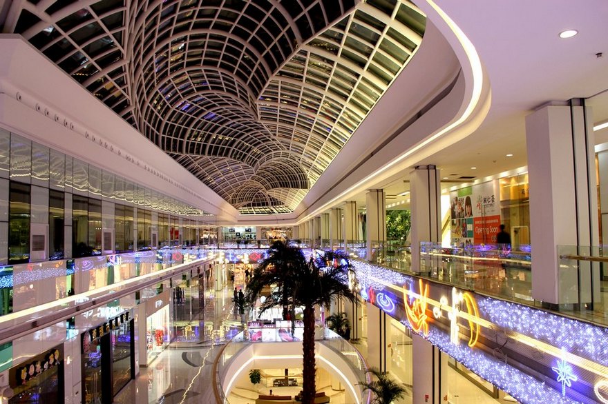 夜幕下的世纪东方广场