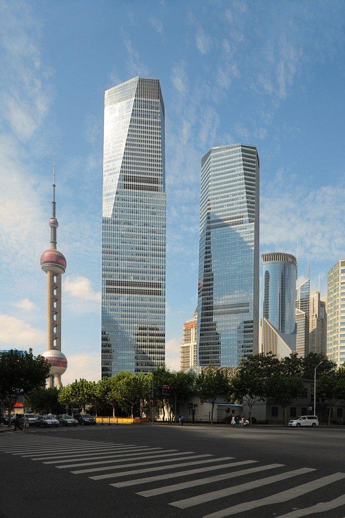 &nbsp; &nbsp; 上海国金中心建设亟待电子票据市场的创新发展