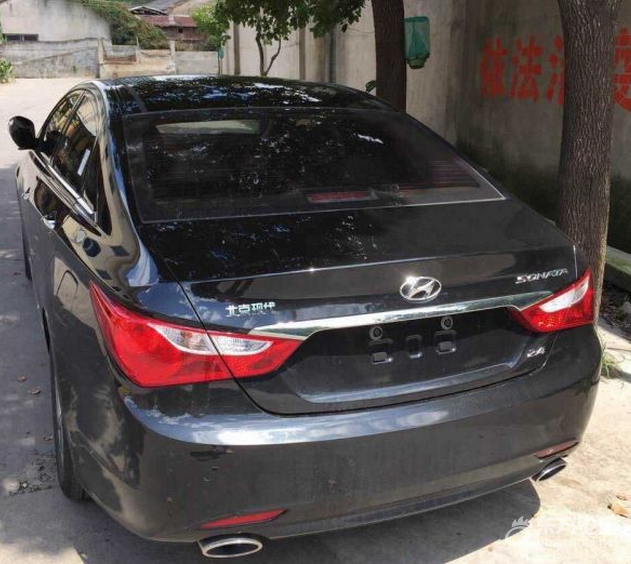 现代索纳塔八2.4高配 黑色 [复制]