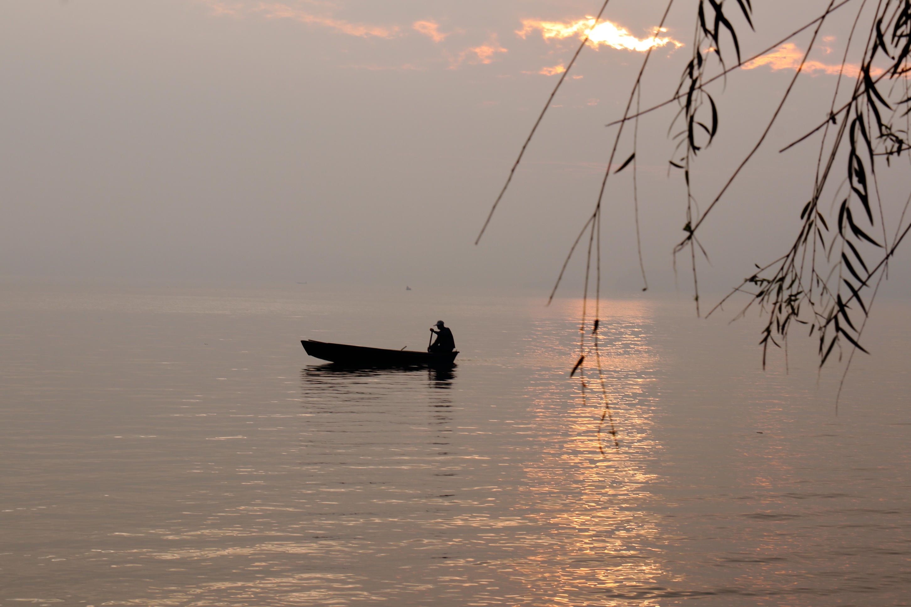 觉悟在东钱湖的佛境禅意里