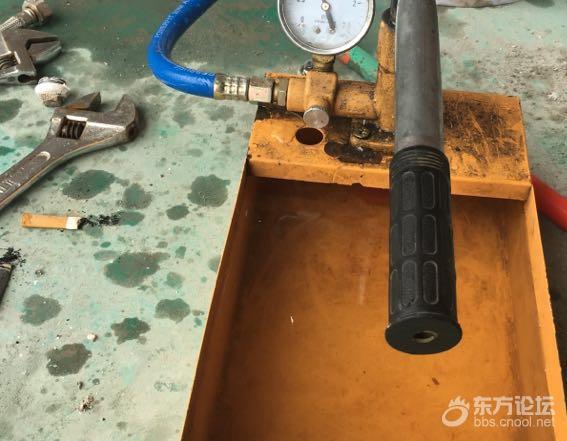 拿什么拯救你——装修现场到处可见的烟头!