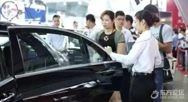 买车时,你被坑了吗?气晕销售,弄哭经理,教你6招买车