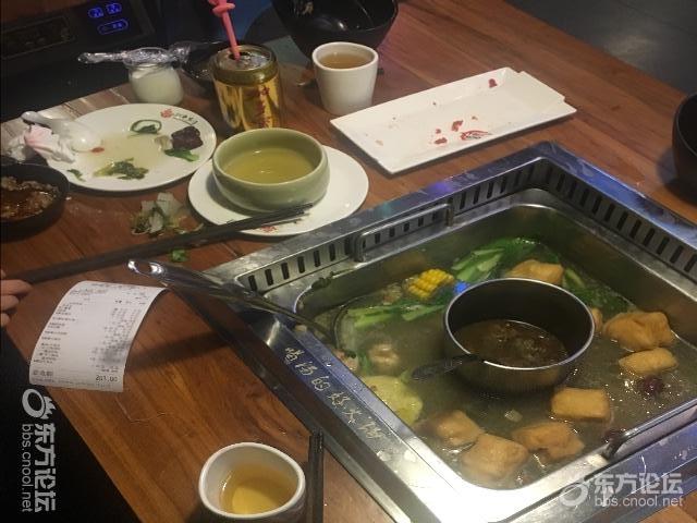 在潮牛火锅吃出异物,店长说了一句对不起,就走掉了
