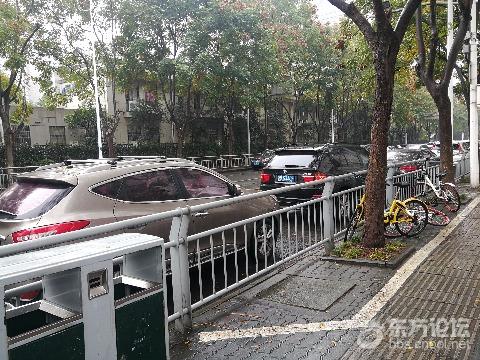 以德服人对这些人有用吗?鄞州新华书店看到无语的一幕