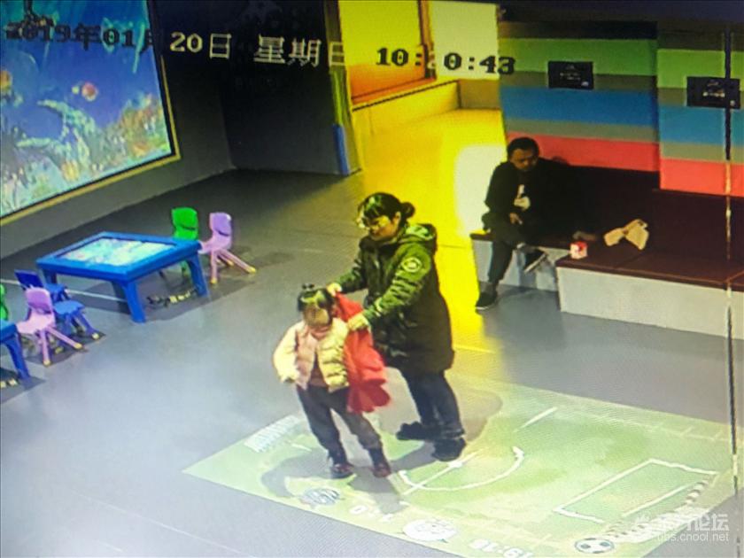 2胎妈妈!请将捡走的苹果手机归还下...