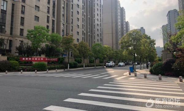 无产权车位一租20年 6万一个?宁波维科东院业主质疑以租代售