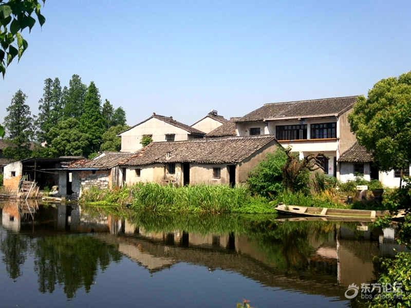 四明山村已经人去楼空,曾经也是山清水秀……