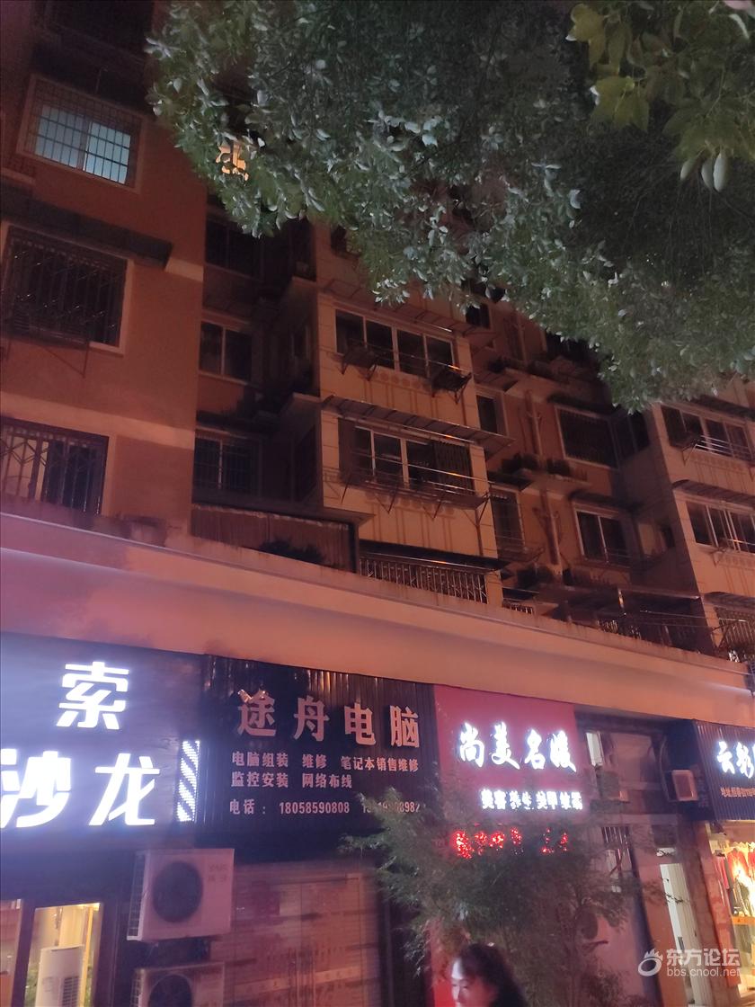 这么明显的违章建筑,长达一年,投诉了还是没人管!