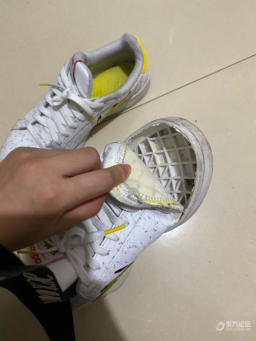 小700的阿迪鞋,穿半年后成这副德行