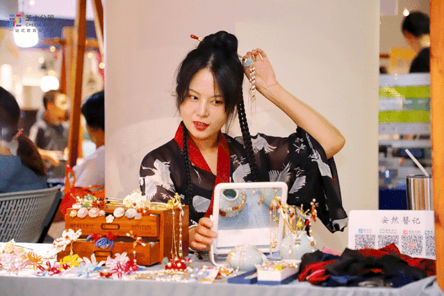 本周末精彩继续,“仙女”、萌娃、好物...邀你玩转集市!