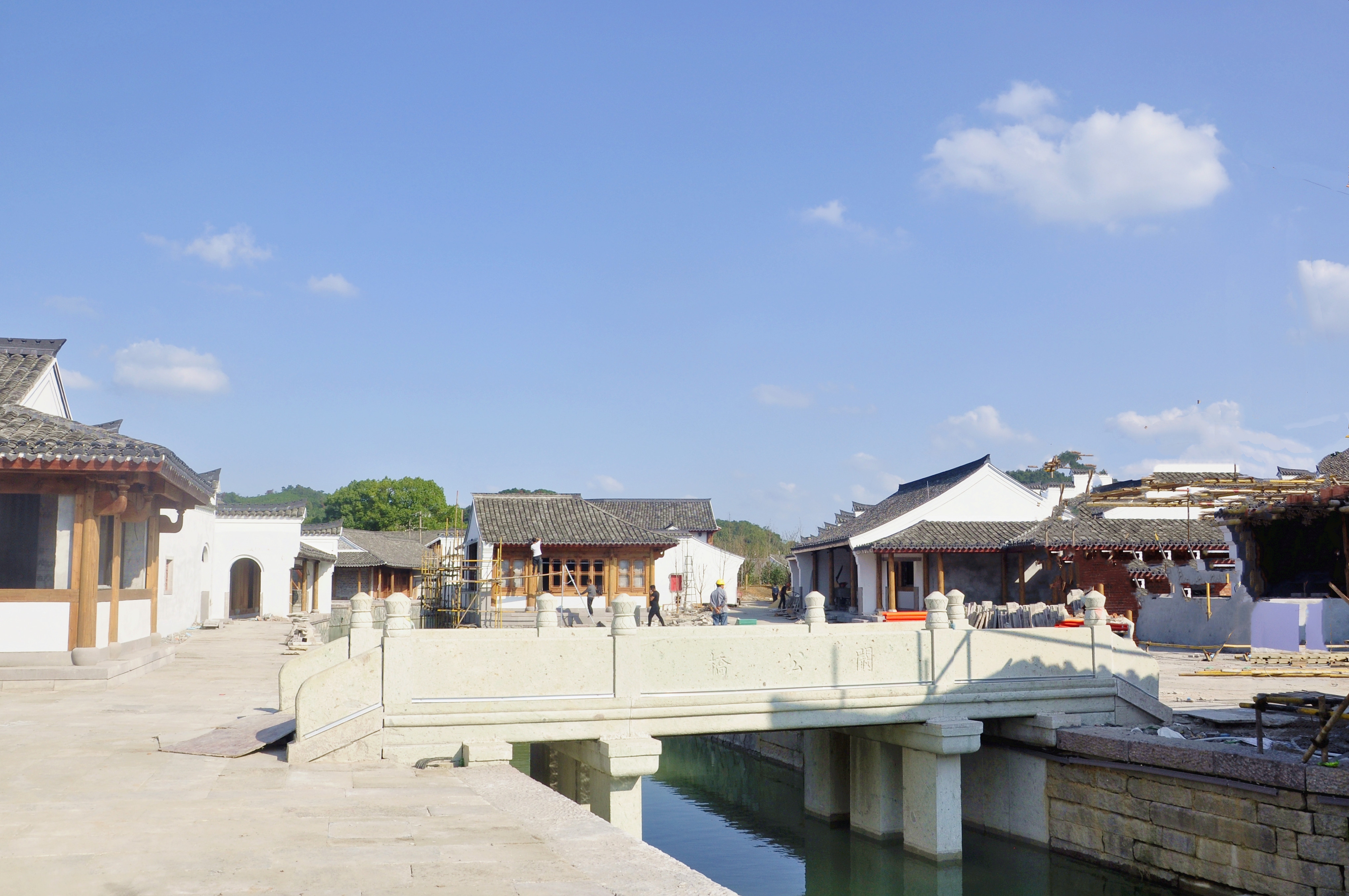 慈城大东门瓮城初具规模新建的老街