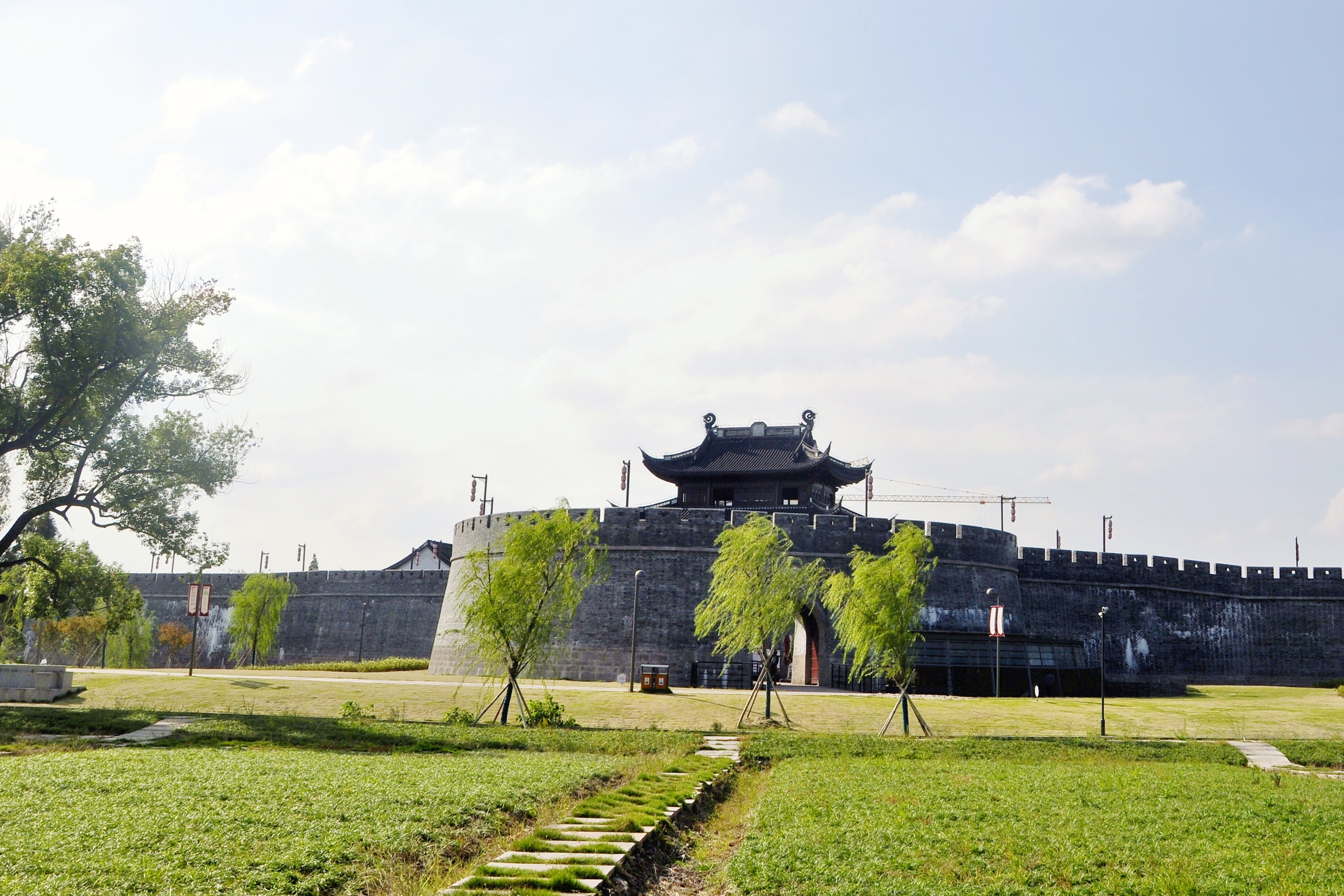 慈城大东门瓮城初具规模新建的老街