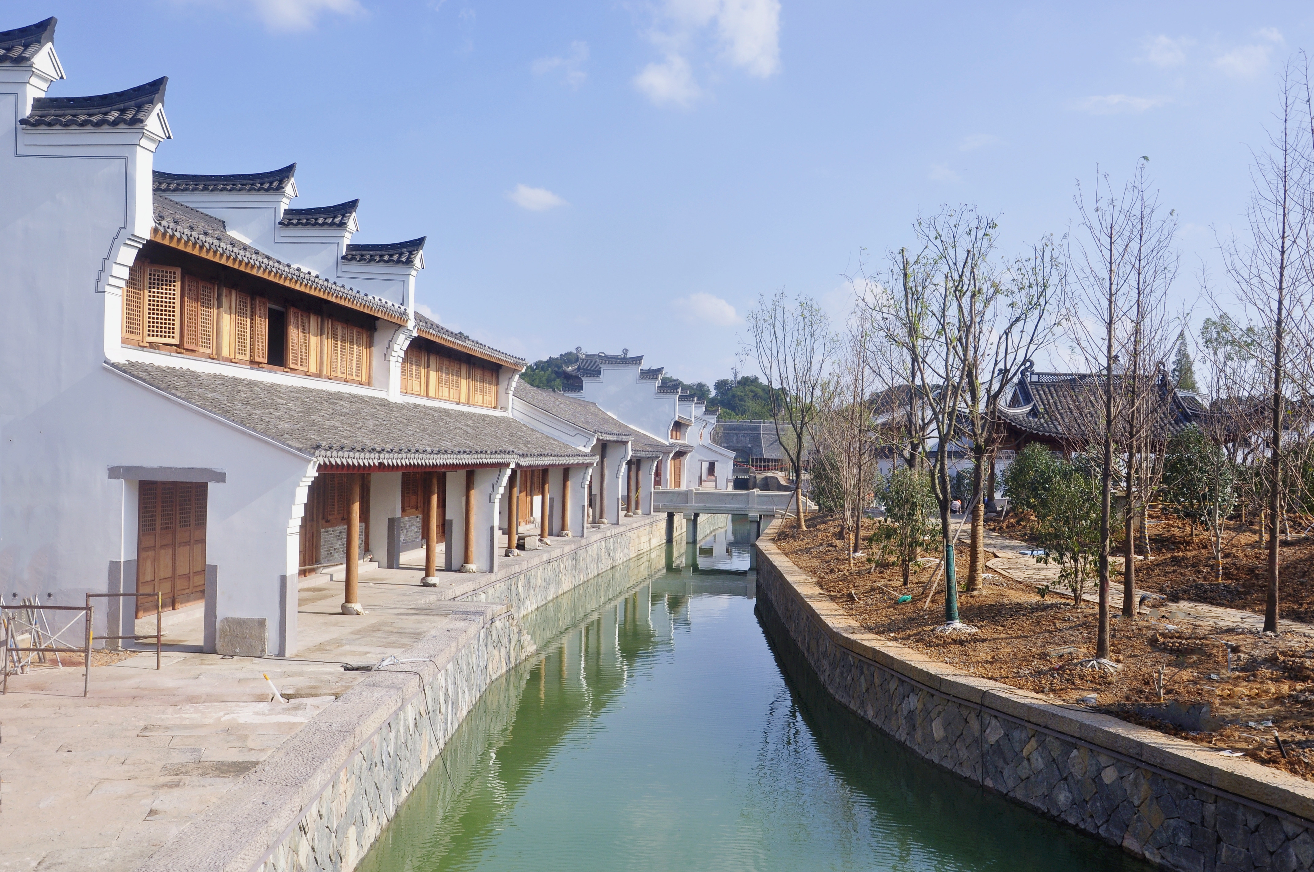 慈城大东门瓮城初具规模新建的老街