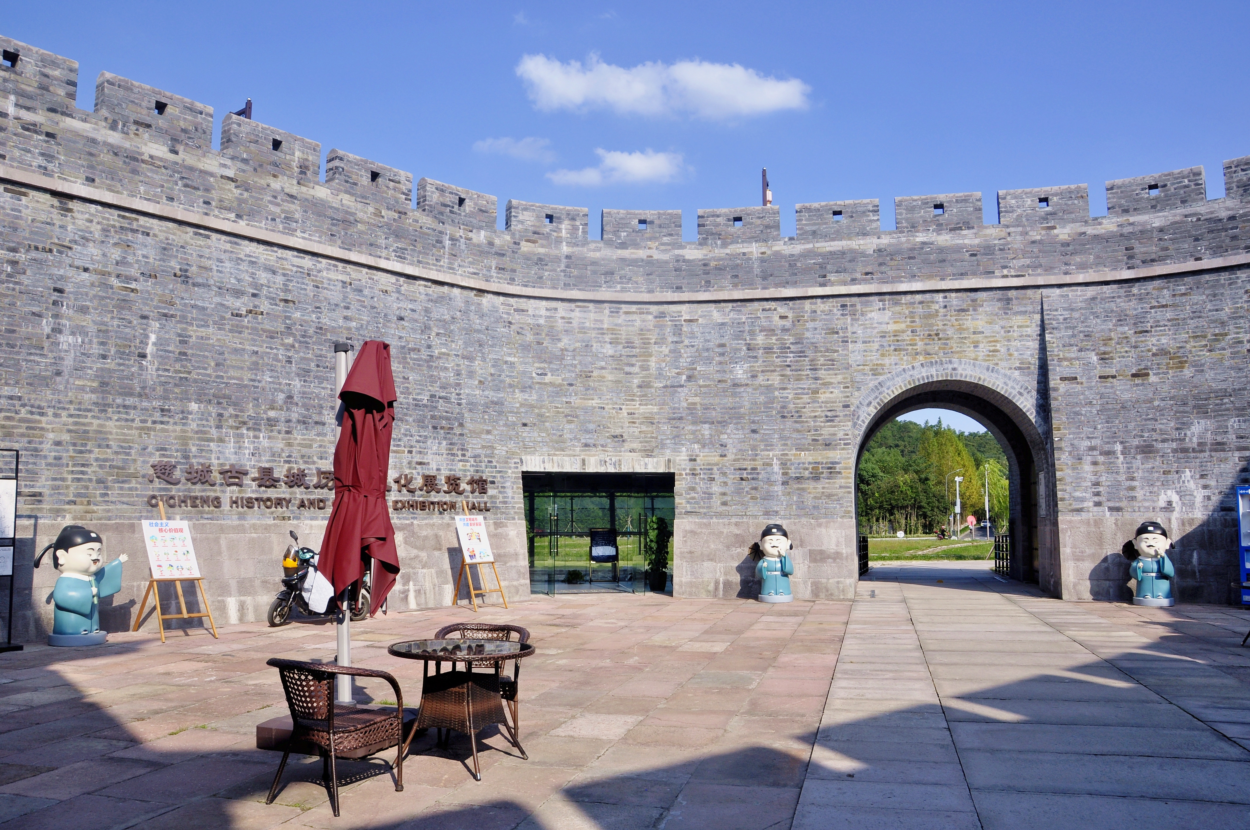 慈城大东门瓮城初具规模新建的老街