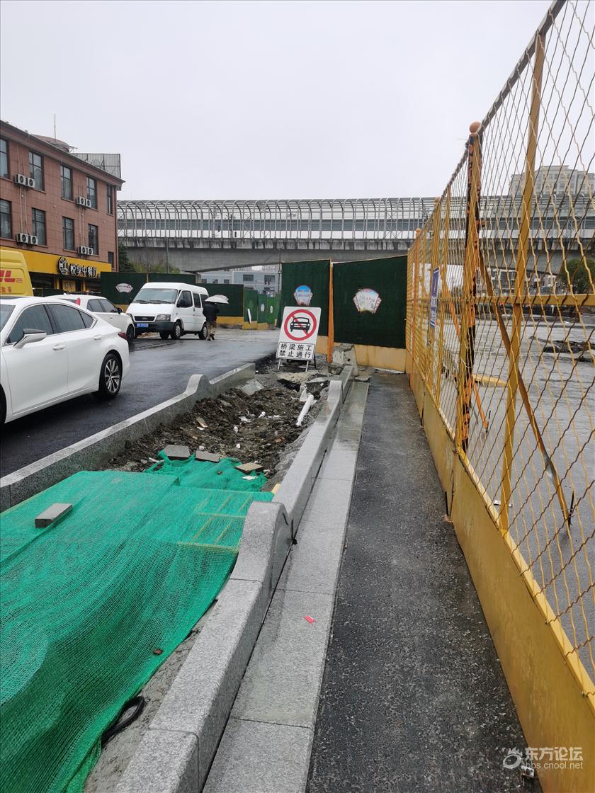 这里何时通车?等得心都碎了!沿街商铺伤不起啊