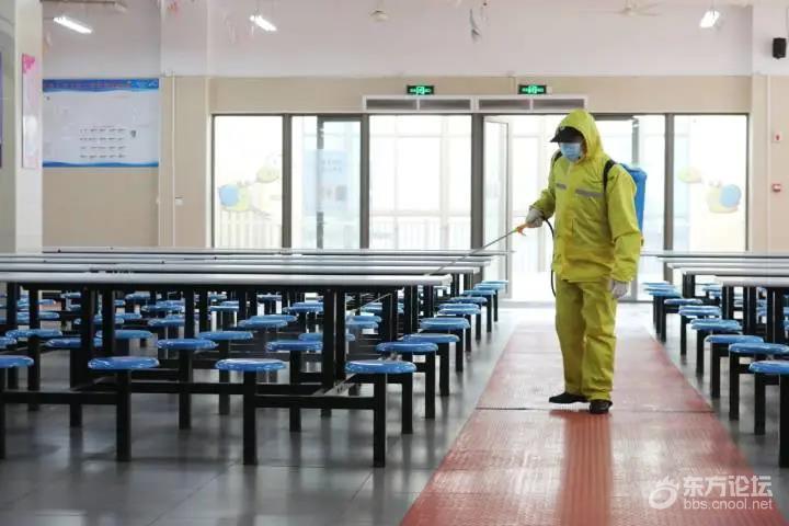 最新通报!宁波镇海相关区域管控、核检安排出炉!学校开展防疫消杀工作
