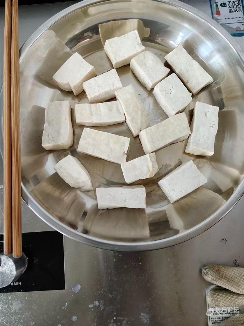 自己动手做腐乳纯粹是吃饱了撑的，市场上买也不贵